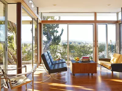 “구체적인 목표 세우고 전문 디자이너 고용”