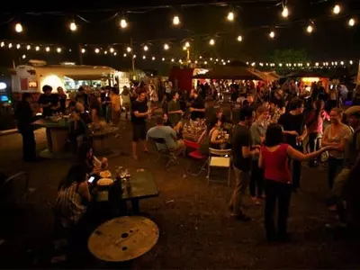 연인과 로맨틱 데이트 '사랑 그리고 추억쌓기'