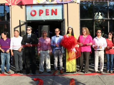 〈사진〉베트남식 샤부샤부 식당 오픈