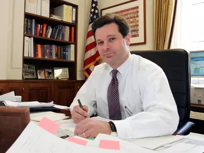 레이 전 법무차관보, FBI 국장 지명