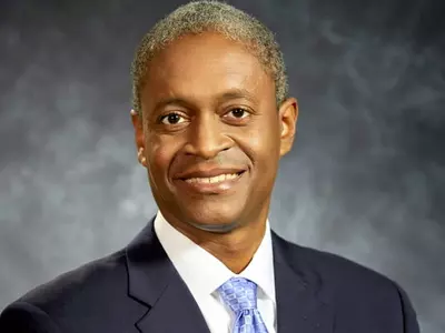 "소형은행 금융규제 과감히 풀겠다"