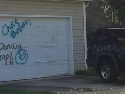 자고 나니 온 마을에 '트럼프.경찰' 욕설 낙서