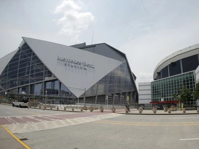 벤츠 구장 드디어 오픈.... 한달 뒤 첫 경기