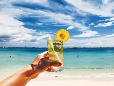 술기운 따라 붉게 물드는 해변, 천국을 맛보다