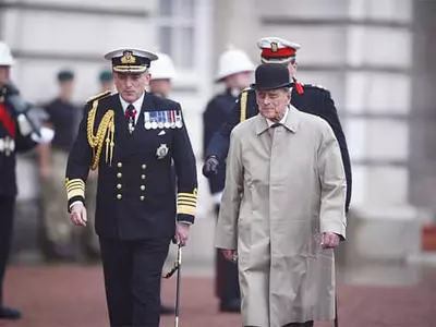 필립공 67년 왕실공무 은퇴