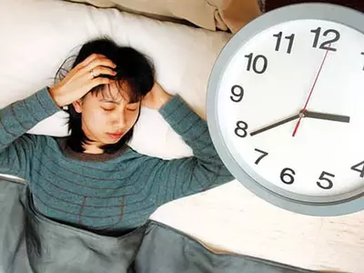 ‘잠 못 드는 열대야’ 술 한잔 마시면 잠 잘 잘까?