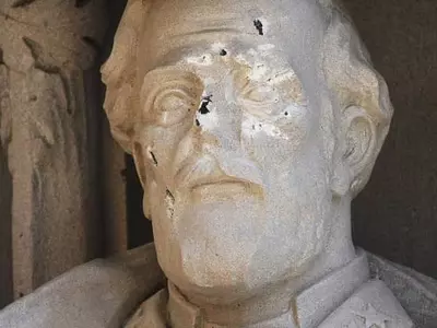 대학 동아리도 남부군 기념물 철거 추진