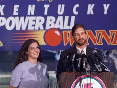 거액 복권 당첨 남성 12년 뒤 무일푼 사망(완)