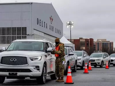 접종 대상자 확대..하지만 예약 '하늘의 별따기'