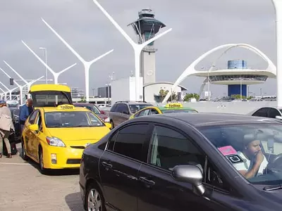 우버, 팁은 선택… 예약 취소땐 수수료 물 수도