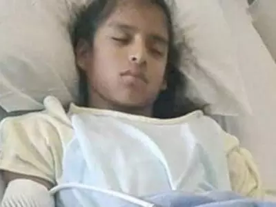 응급수술 받은 10살 불체소녀까지 구금