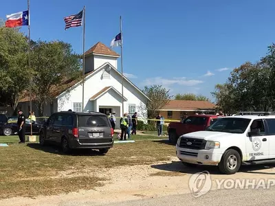 텍사스 교회서 총기난사…"26명 사망·27명 부상"