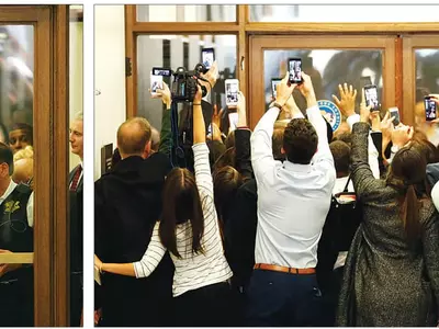 〈사진〉‘배심원 소환’ 오바마 연예인급 인기