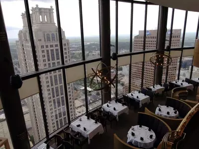 바닥회전 선 다이얼 식당 거액 피소