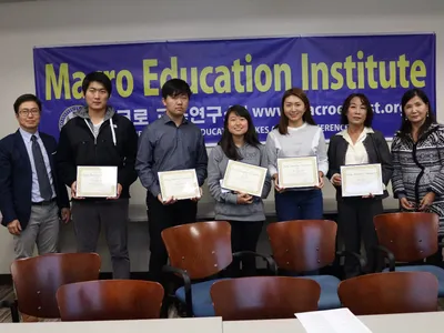 "문학작품 번역은 문화의 전파"