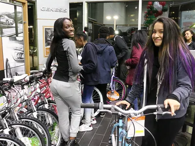 "자전거 기부로 사랑을 전합니다"