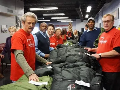 미션 아가페 "점퍼로 사랑을 나눕니다"