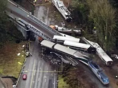 암트랙 열차 탈선원인 '오리무중'