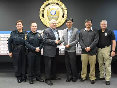 한인이 경찰서에 기부 화제