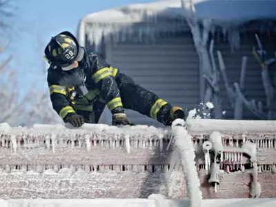 살인한파로 사망자 발생.항공 대란