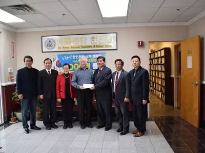 〈사진〉 교협,한인회비 납부도 '솔선수범'