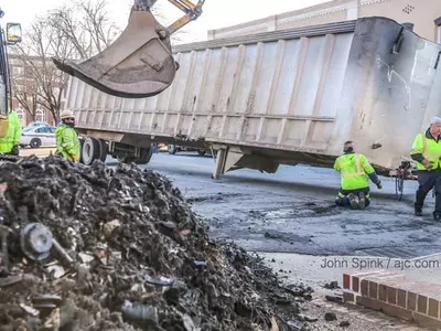 〈사진〉 어제 새벽 뷰포드서 열차∙트레일러 추돌사고