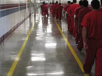 이민구치소 ‘무기한 구금’ 가능