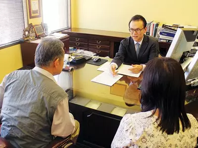 캐시 잡 대신 페이첵 늘고… 한국계좌 적극 신고