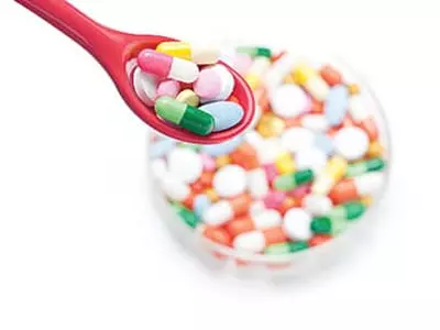 호르몬 변화‘지끈’~ 얼음찜질 하면 도움