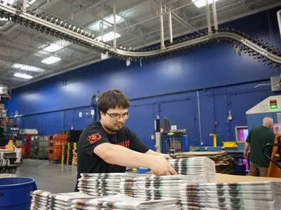 용지값 폭등... 구조조정 나서는 신문사들