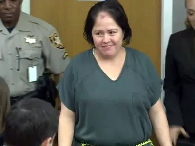 남편·자녀 4명 살해 귀넷 여성,무죄 주장