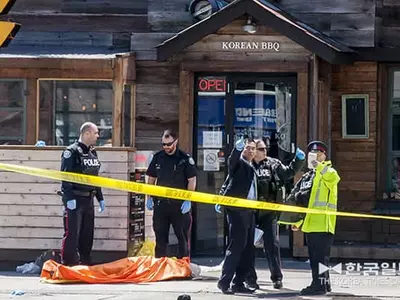 〈사진〉토론토 한인타운 차량 돌진 사고...한인 3명 사망.1명 부상