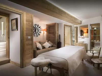 성매매 혐의 '스파' 아시안 여성 3명 체포