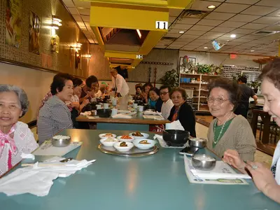 〈사진〉 "어른신들, 건강하세요"