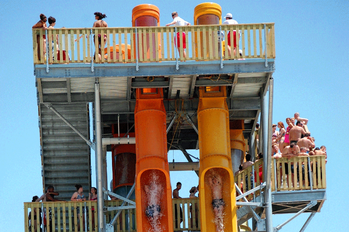 시원한 폭포줄기부터 워터파크... 래프팅까지