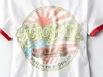 ‘아메리칸 이글’ 전범기 티셔츠 판매 논란