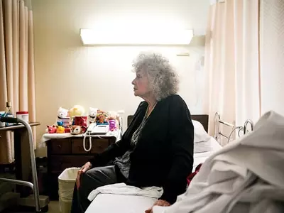 외로움에 마음 주었다가 재산 잃는 노인들