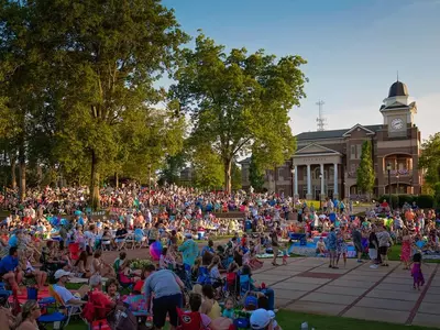 독립기념일 연휴! 멀리 갈 필요 있나요?