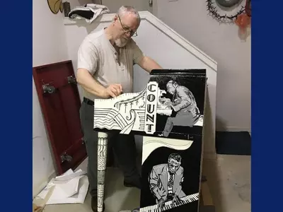 한 여름 공원서 피아노 재즈 선율을