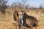희귀 기린 죽이고 “평생 소원 이뤘다”