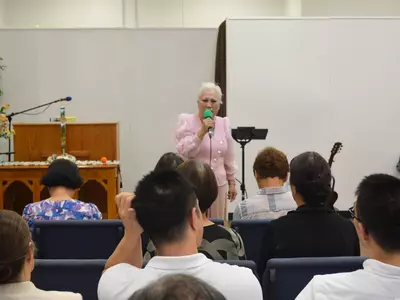 "심령이 가난한 자들 다 오세요"