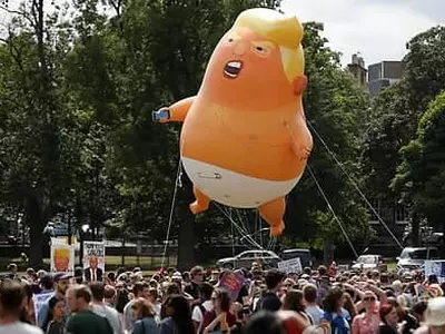 '아기 트럼프 풍선' 영국 이어 미국서도