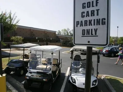 골프카트 타고 시장 보러 간다