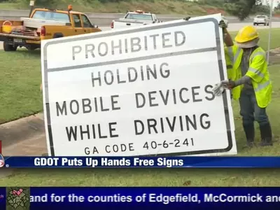 "'운전 중 전화' 단속유예기간 끝났어요"