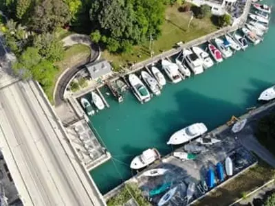 시카고 선착장서 레저용 보트 폭발