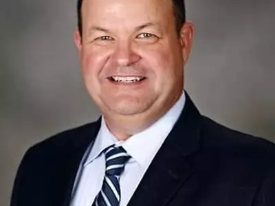 뷰포드시 교육감 인종차별 피소