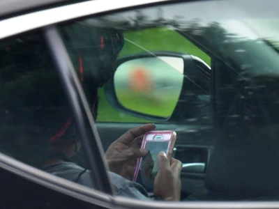 "조지아 운전자, 운전 중 통화·문자 여전"