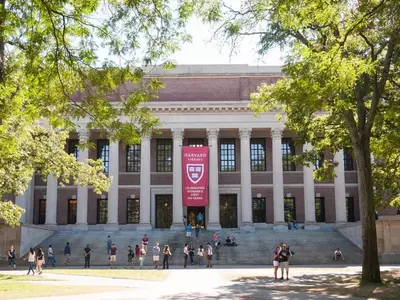 “하버드대 아시안 학생 차별 의도적”