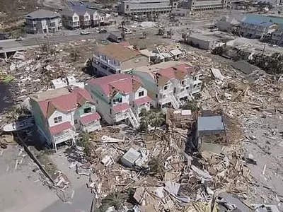 허리케인 휩쓴  플로리다 약탈 극성