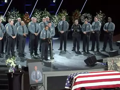 근무 중 순직 귀넷 경관 장례식 엄수